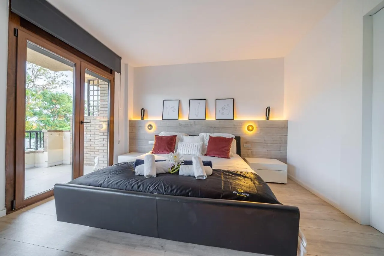 Residencial Bella Donna Lux House, Jacuzzi Y Piscina Privada Villa Lloret de Mar