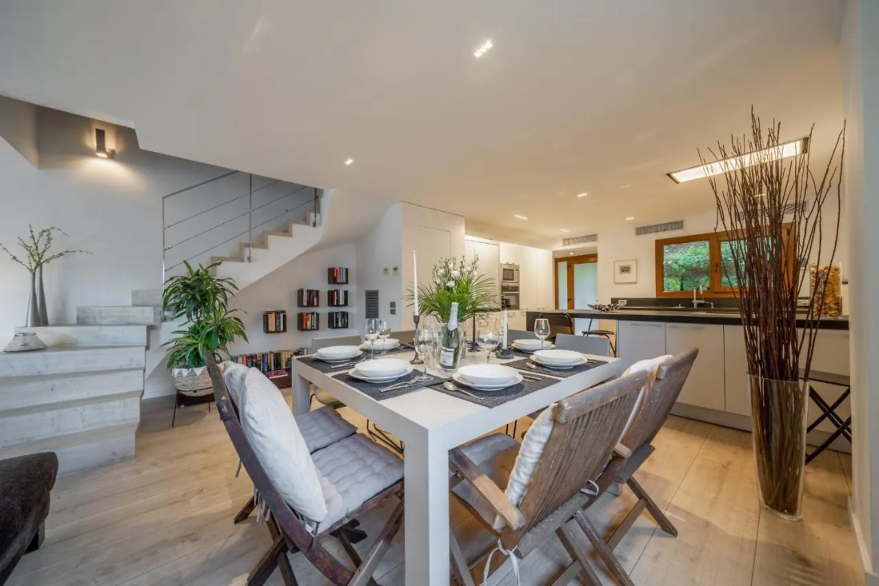 Residencial Bella Donna Lux House, Jacuzzi Y Piscina Privada Villa Lloret de Mar Holiday home