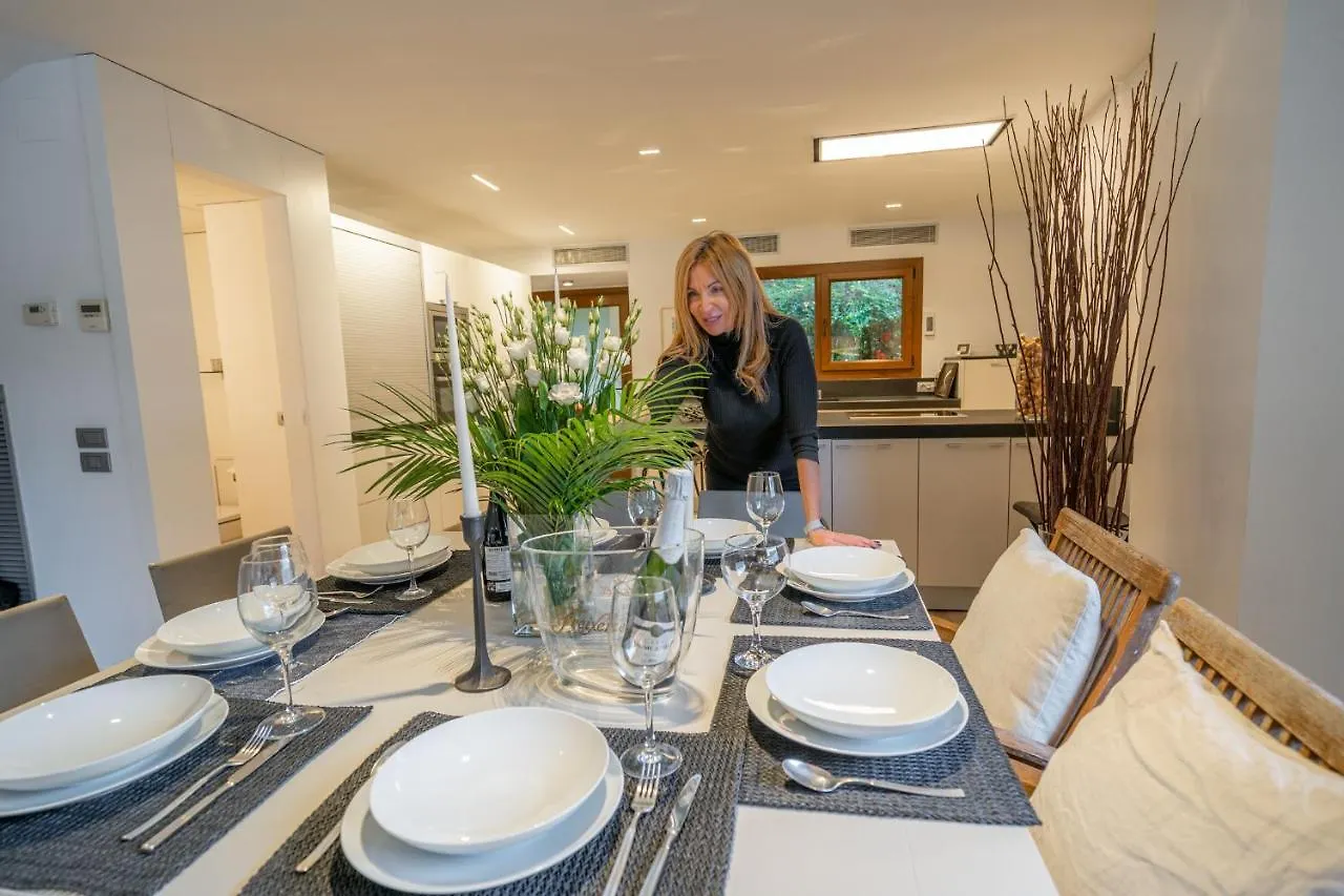 Residencial Bella Donna Lux House, Jacuzzi Y Piscina Privada Villa Lloret de Mar Holiday home